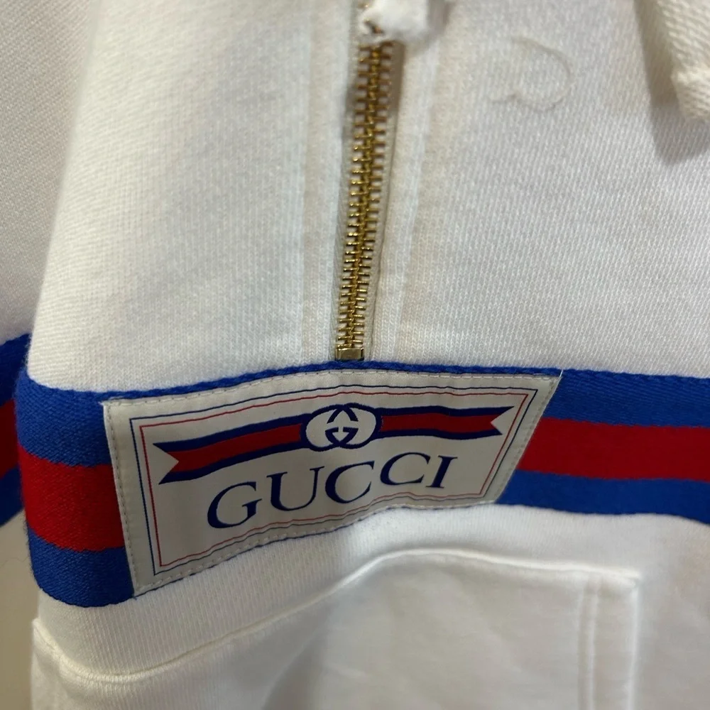 Men's Gucci, cotton jersey half zip closure,, hoodie size XS  fits like medium
